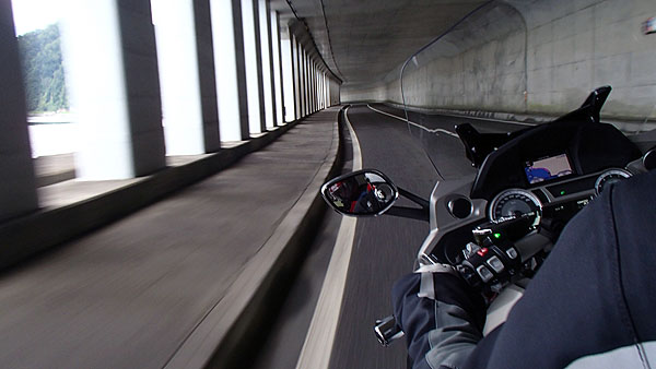 黄金道路と呼ばれる国道３３６号線